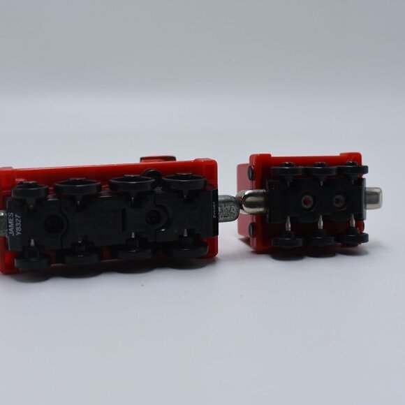 Thomas & Friends Take N Play Along Royal Talking JAMES Train Engine Die Cast '09 - Picture 7 of 7